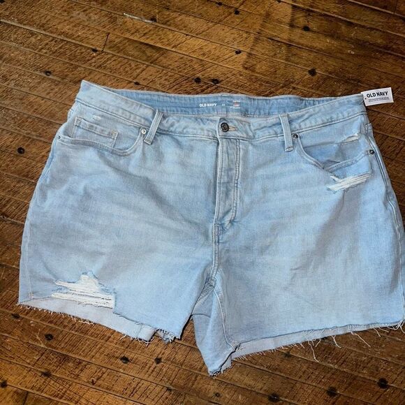 Old Navy light wash curvy distressed plus size 20 denim shorts - Picture 1 of 3
